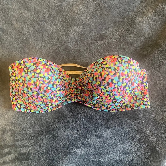 Victoria’s Secret Strapless Bikini Top